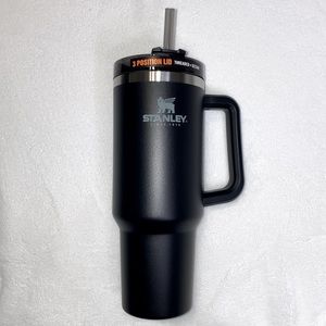 *NEW* BNIB Matte Black Stanley Quencher 40oz Tumbler Cup